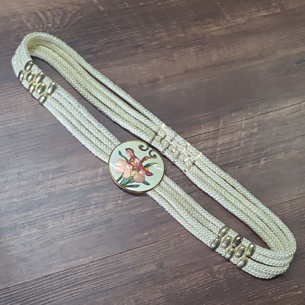Vintage Elegant Cream Stretch Belt with Floral Enamel Buckle Gold Accents